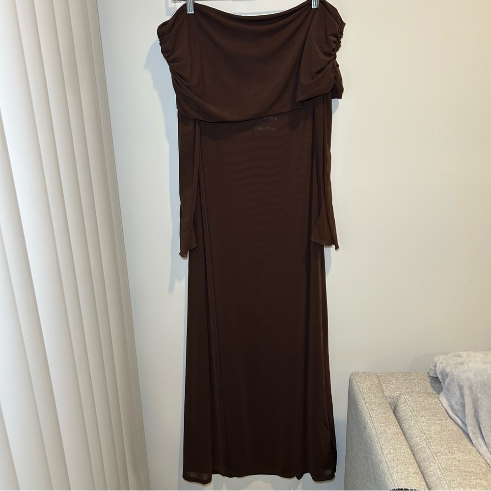 NWT Mekhi Josie Off Shoulder Mesh Maxi Dress in Dark Brown Size XXL - Picture 5 of 13